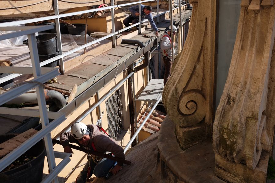 Cantiere in quota sulla facciata